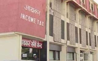 Congress cries foul over IT raids on Ashok Gehlot's close confidants